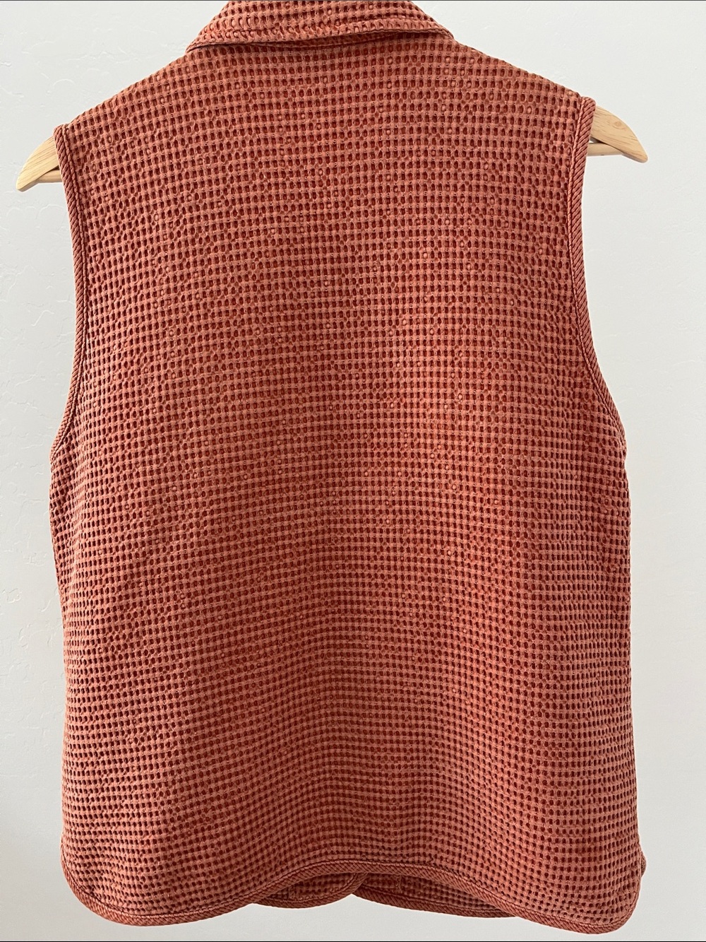 Focus Preshrunk Vintage Waffle Knit Sleeveless Vest Orange Half Moon Buttons SM - Picture 3 of 7